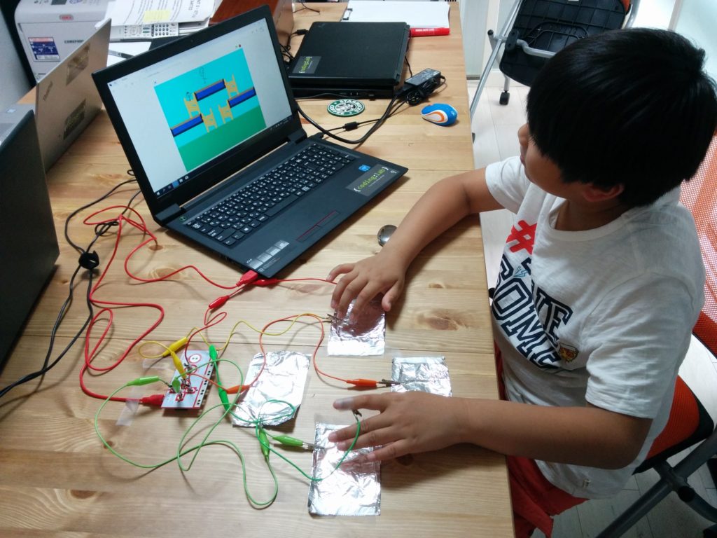 Stem Lab Scratch Age 10 12 Kids Coding Courses Coding Lab Japan